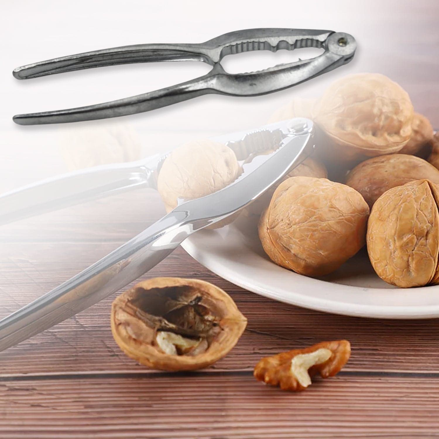 Luxury Stainless Walnut Cracker of Portable Nut Cutter & Pliers thumbnail 3