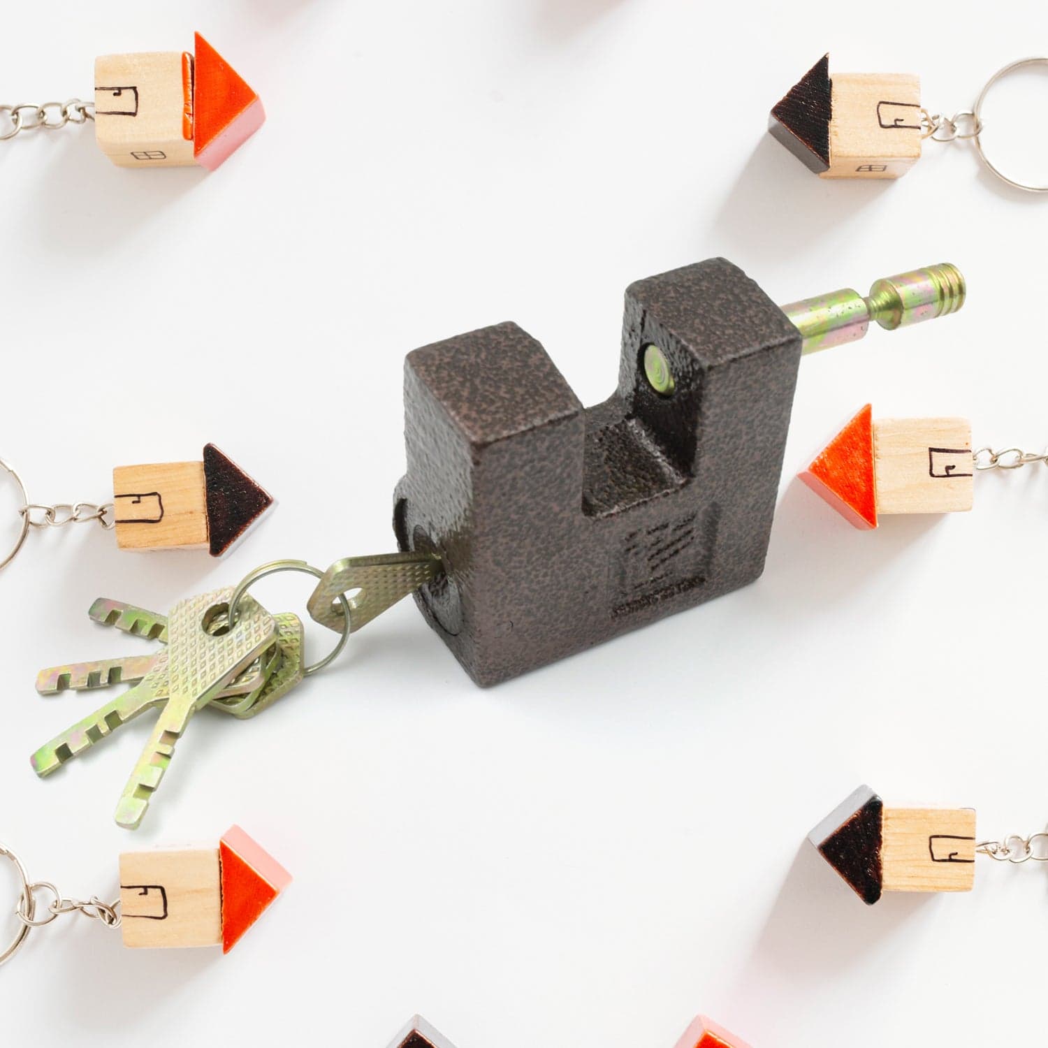 Iron Lock Brass Core And Thickened Spray Black Iron Door Lock With 5 Pc Keys For Home Dormitory thumbnail 6