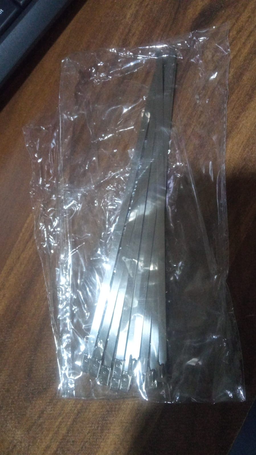 Multipurpose Stainless Steel Cable TIE (10 pcs Set / 4.6x200MM) thumbnail 7