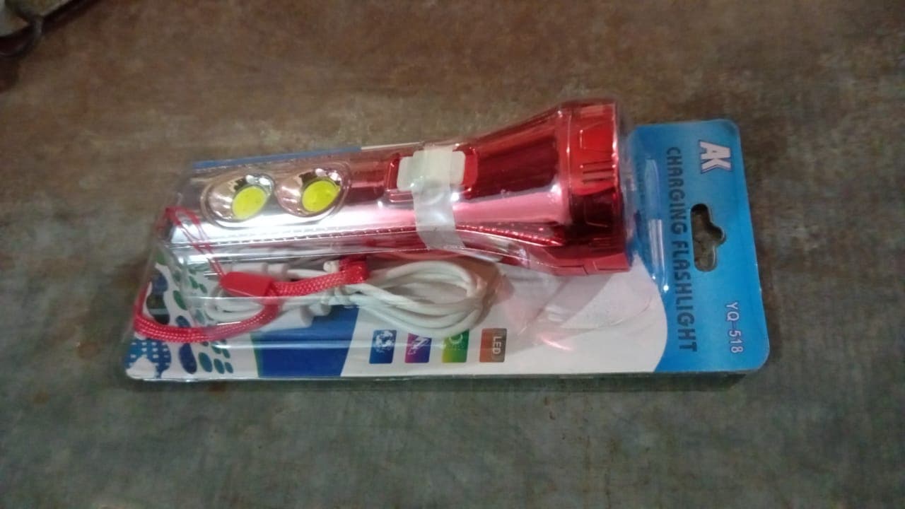 Multi Functional 3 LED Torchlight / Flashlight (1 Pc) thumbnail 7