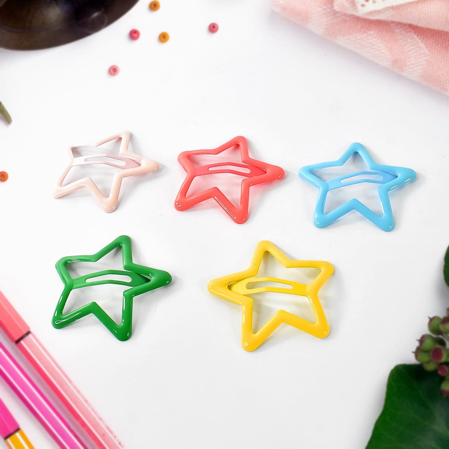 Metal Printed Star Shape Hair Clips (5 Pcs Set) thumbnail 1