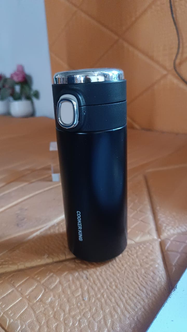 Stainless Steel Insulated Vacuum Bottle With Insulated Cap Lock (350ml) Approx thumbnail 8
