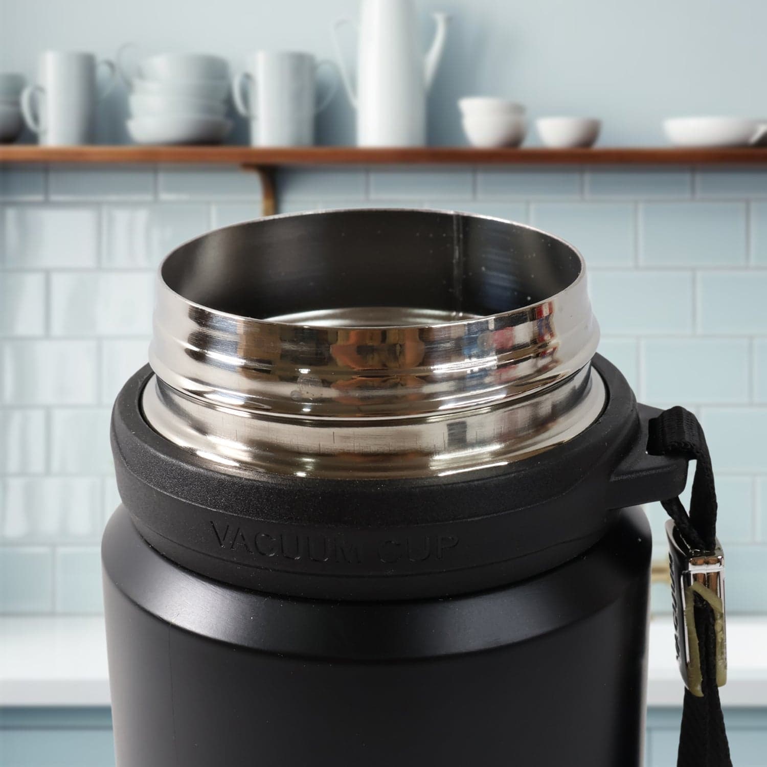 Stainless Steel Insulated Vacuum Bottle (600ml) thumbnail 6