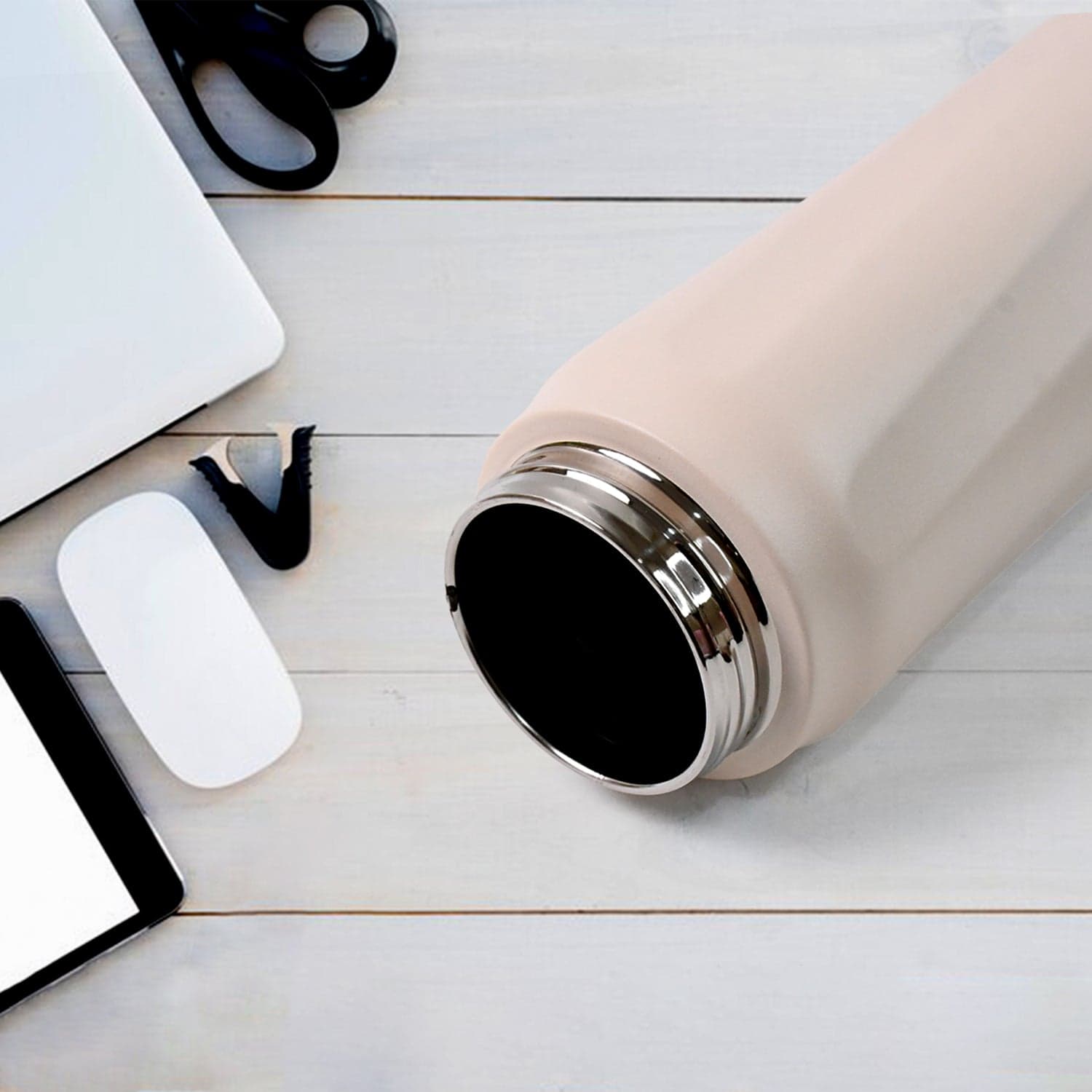 Stainless Steel Insulated Vacuum Bottle (680ml Approx) thumbnail 7