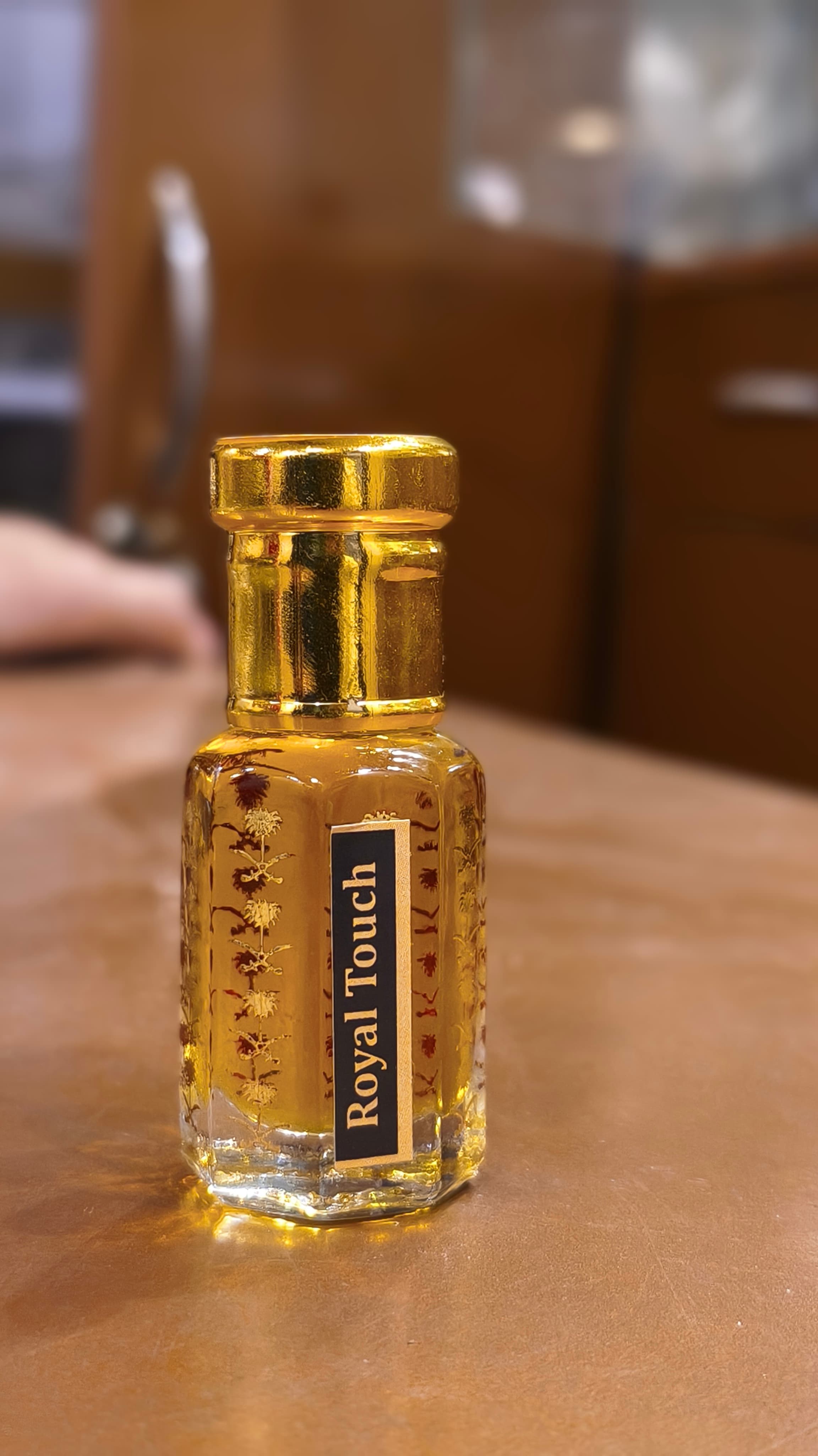 Aroma Drops Royal Touch-I  – Non Alcoholic Perfume Oil | Long-Lasting | Unisex | Oriental Floral Fragrance thumbnail 2