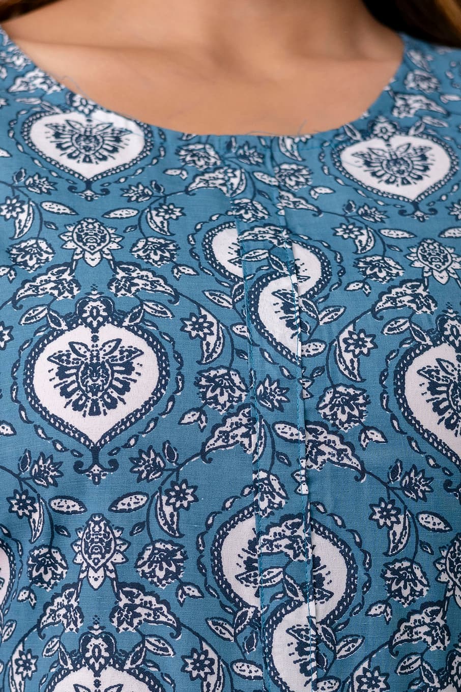 Vintage Designer Aura Printed Kurta Set thumbnail 3
