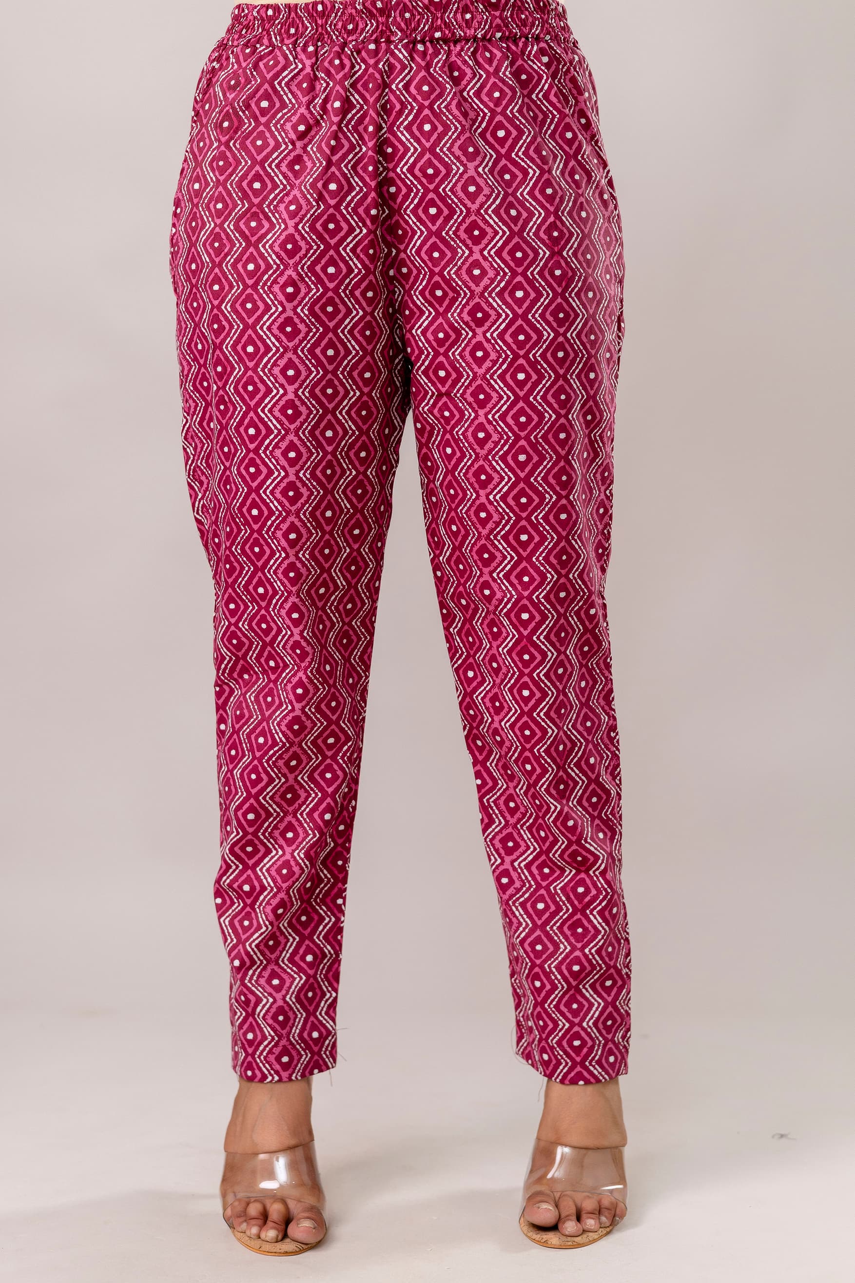 Pink Cotton Straight Printed Kurta Straight Palazzo Suit Set thumbnail 4