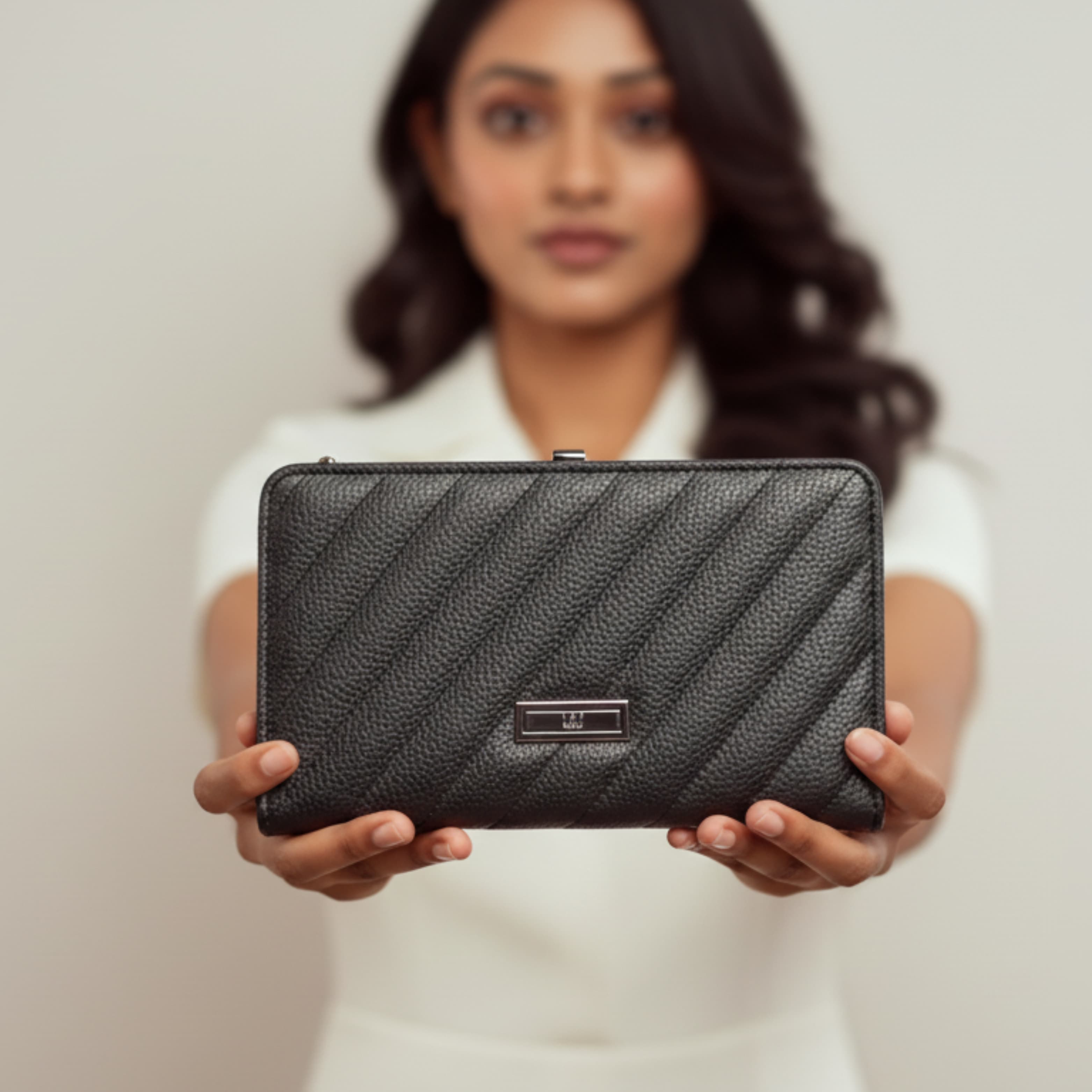 Party & Formal Purse ID No: GP049_BLACK thumbnail 2