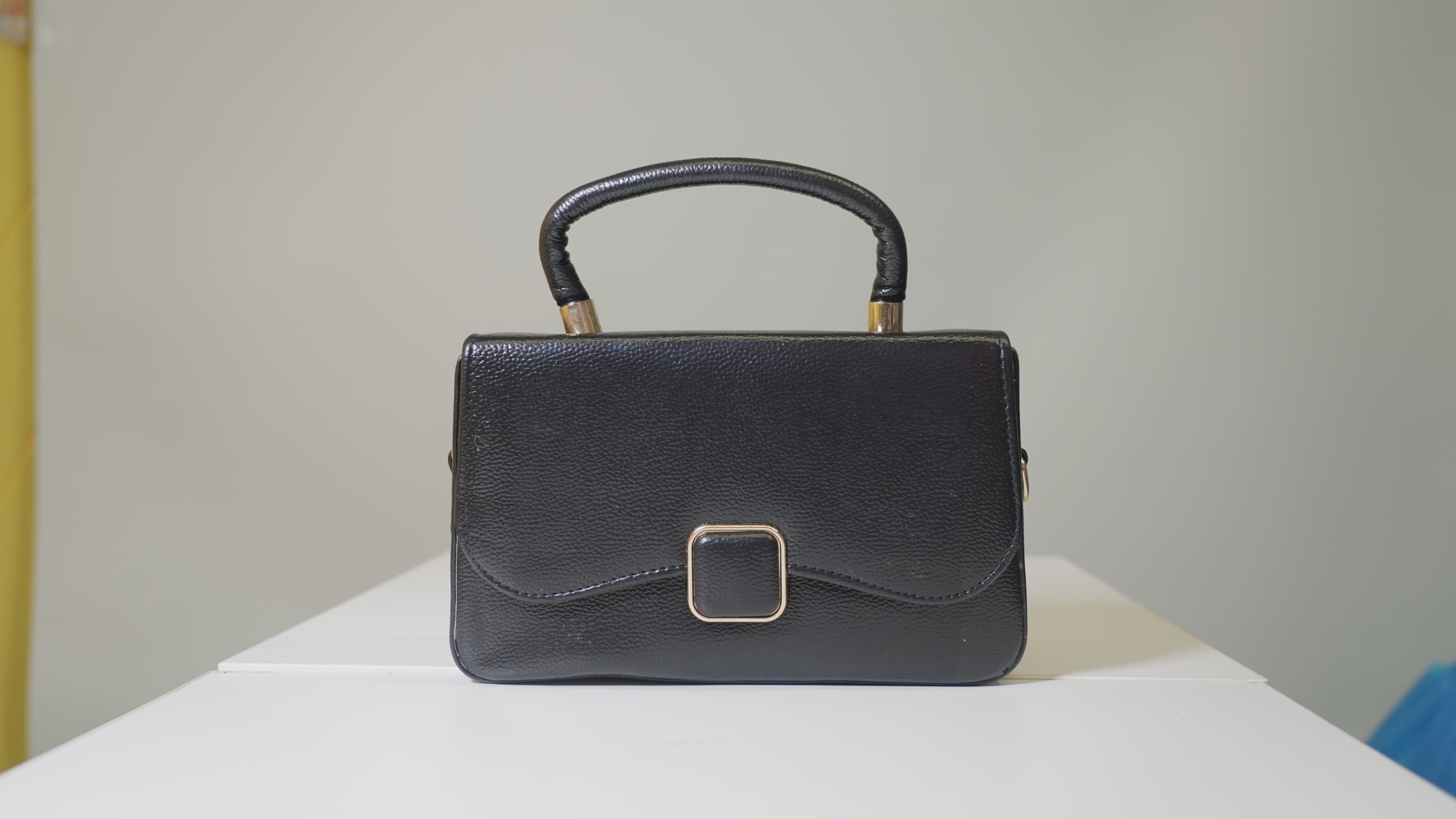 Stylish Top Handle Handbag thumbnail 5