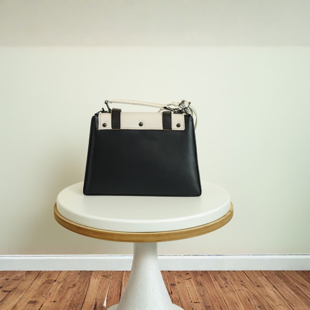Grey Premium Contrast Flap Sling Bag for Women in Black thumbnail 6