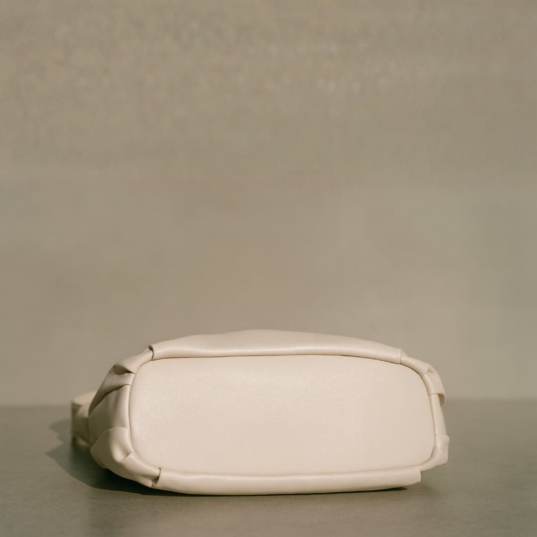 Soft Hobo Shoulder Bag – Cream in Cream thumbnail 6