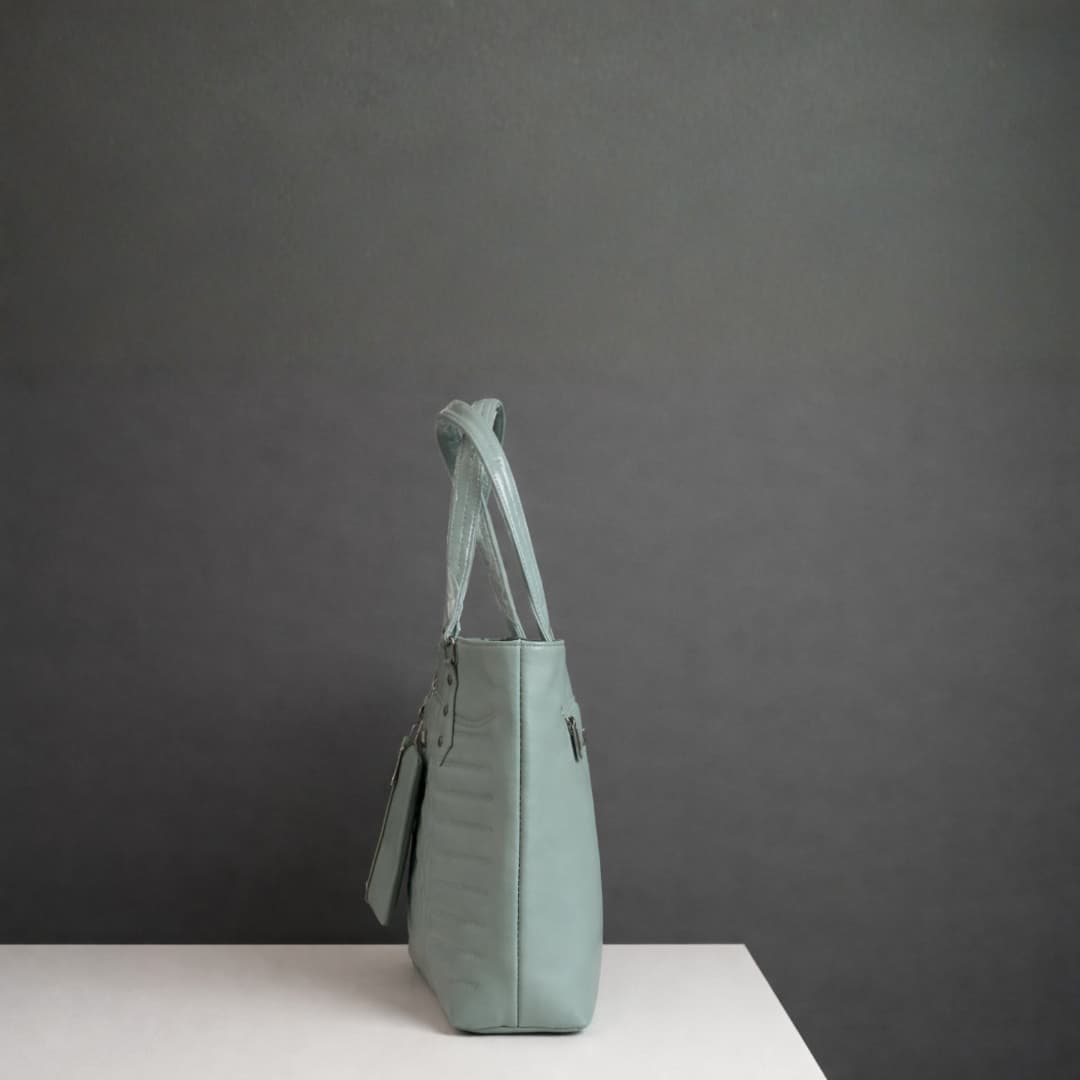 Elegant Green Quilted Tote Handbag with Pouch in Green thumbnail 7