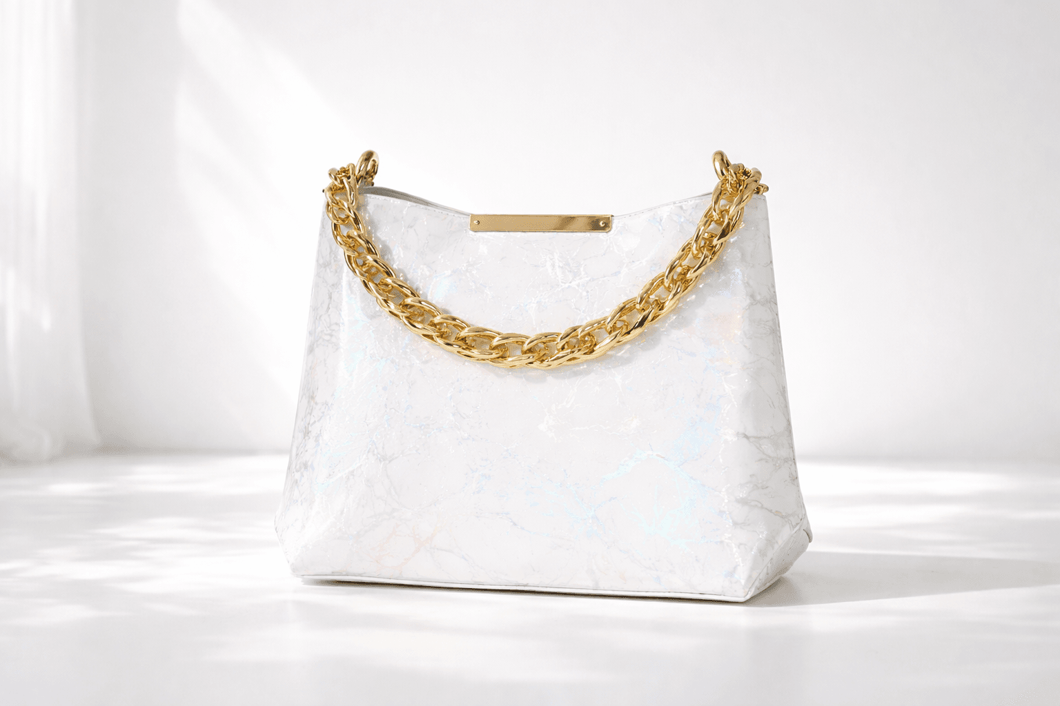 White Holographic Chain Handbag in White thumbnail 4