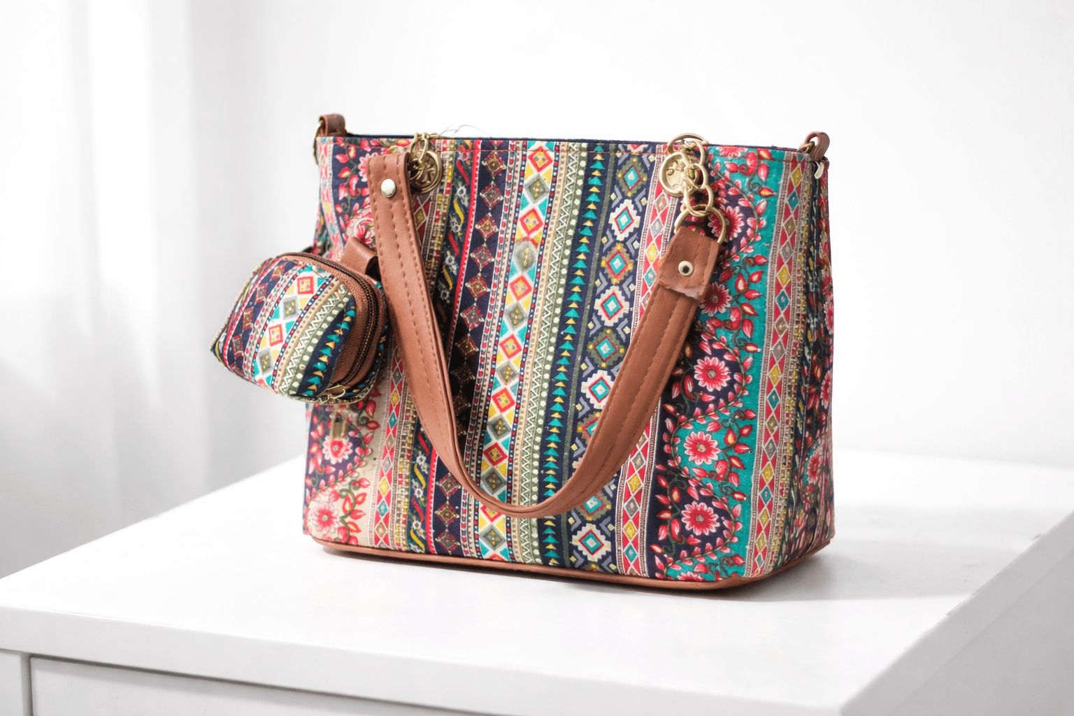 Ethnic Print Handbag in Multicolor thumbnail 4