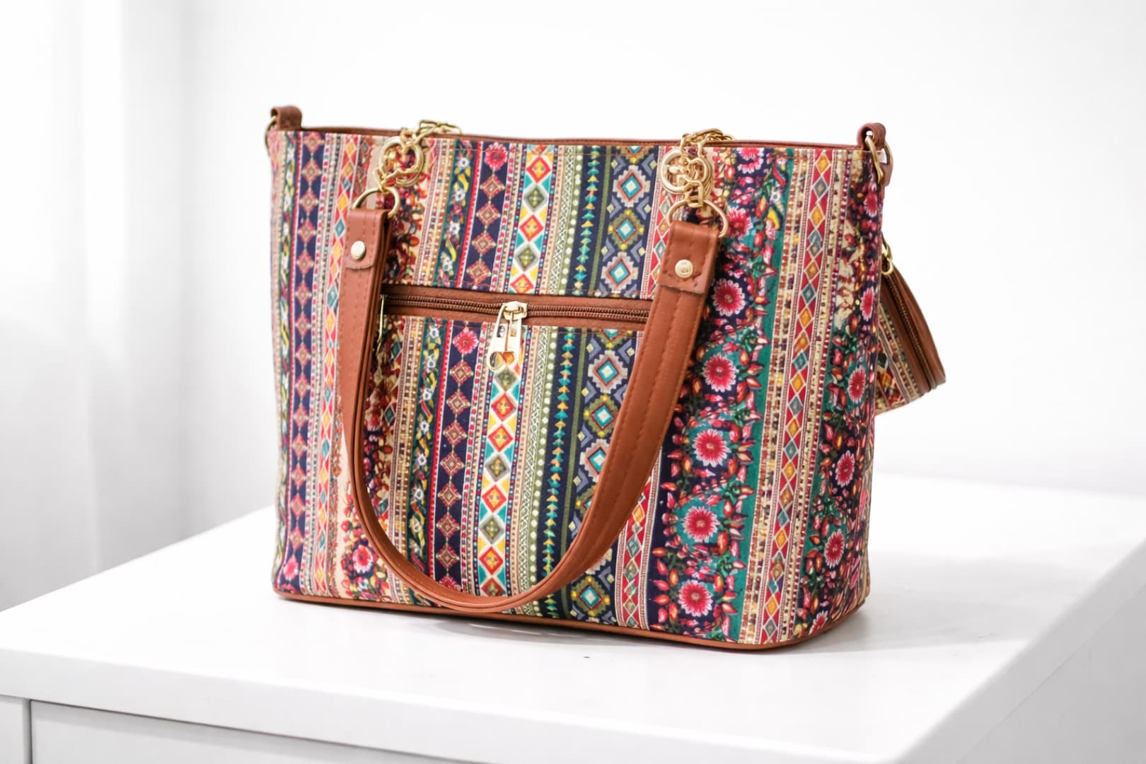 Ethnic Print Handbag in Multicolor thumbnail 6