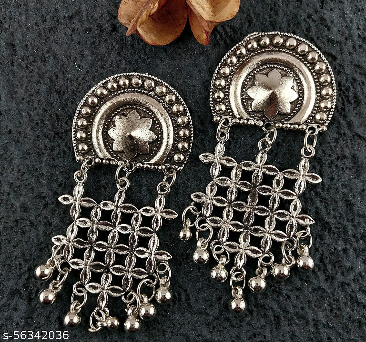 Fancy Earrings & Studs thumbnail 1