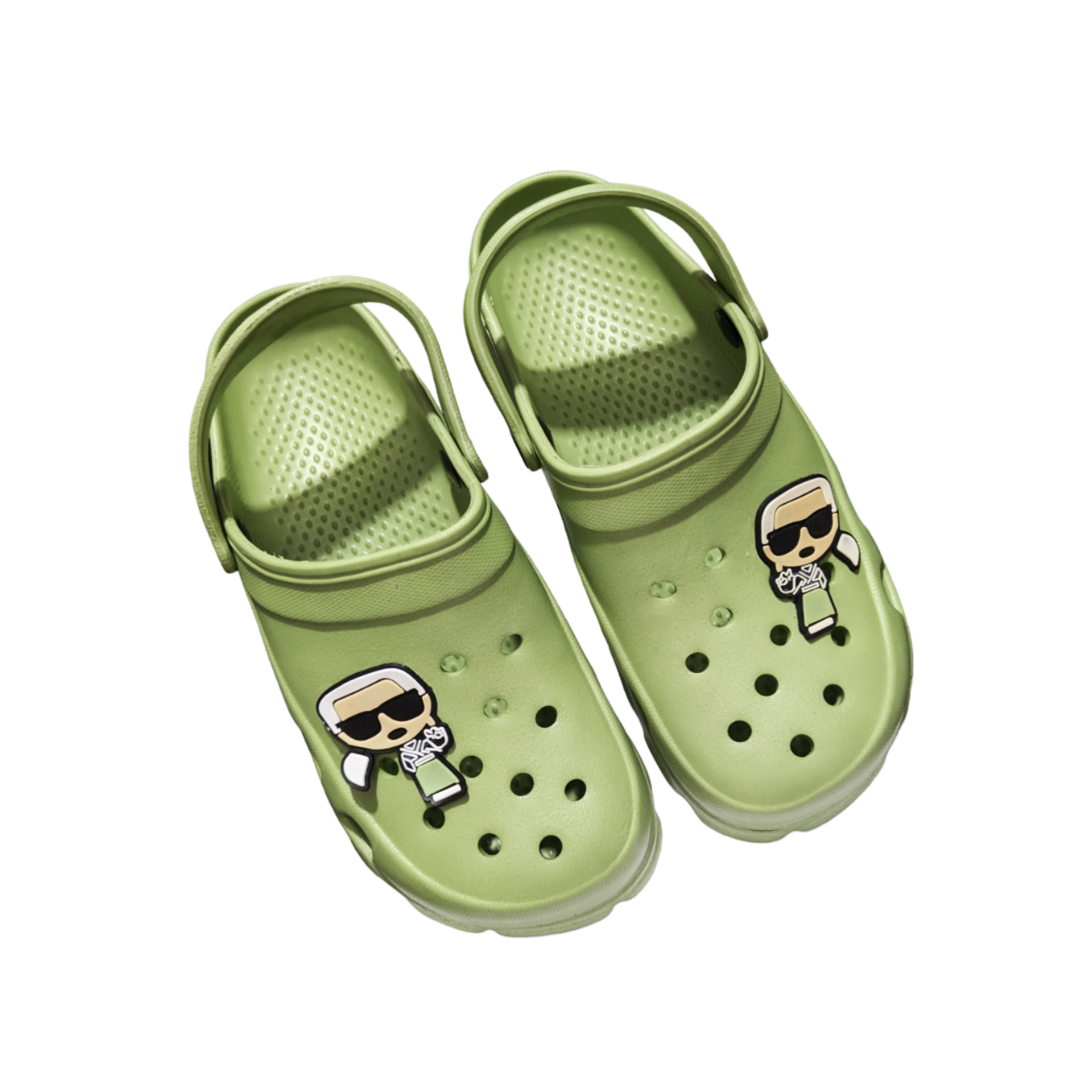 Men’s Moulded Clog Sandals with Cartoon Charm and Adjustable Heel Strap thumbnail 2