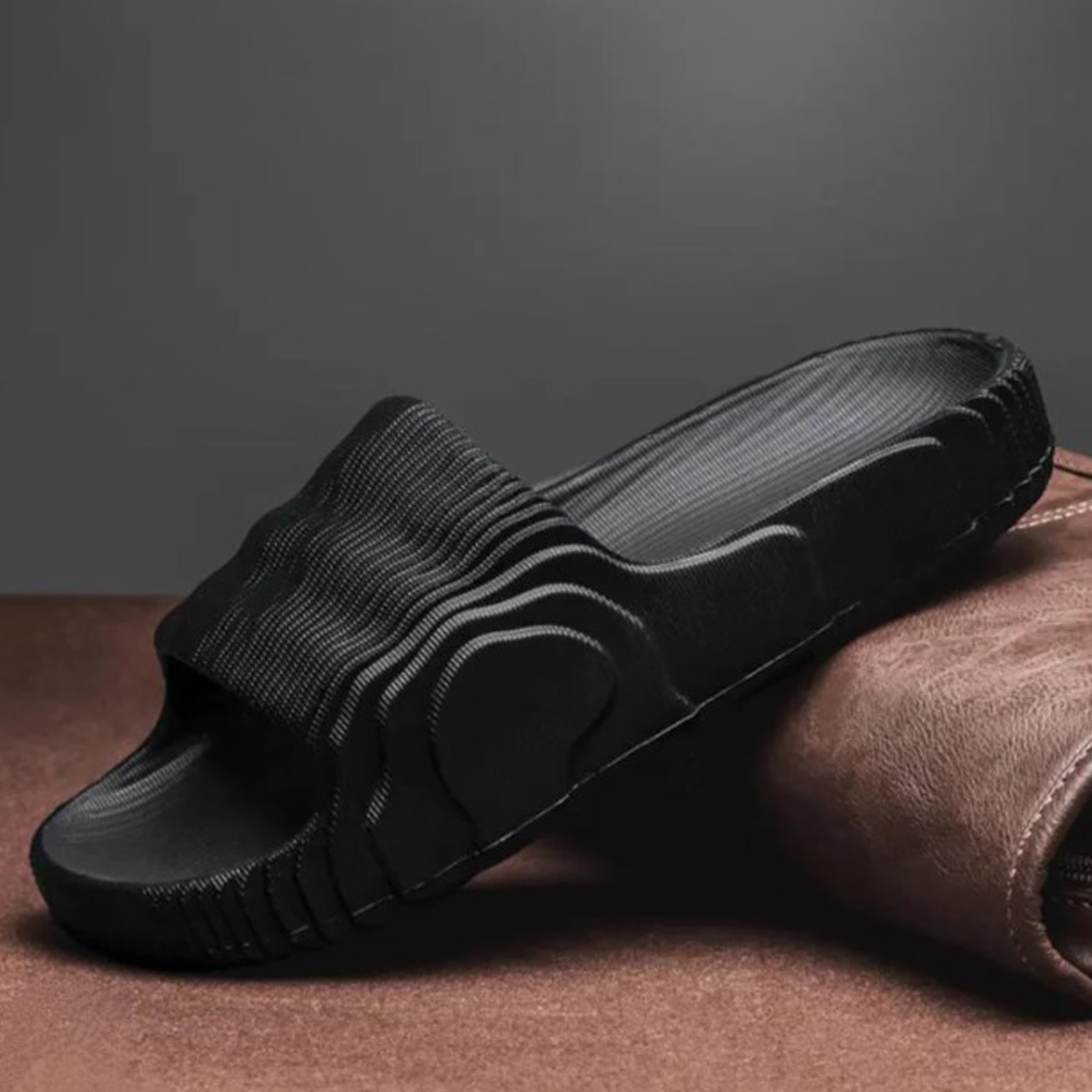Men’s Textured Open-Toe Slide Slippers with Ribbed Footbed and Broad Strap thumbnail 5