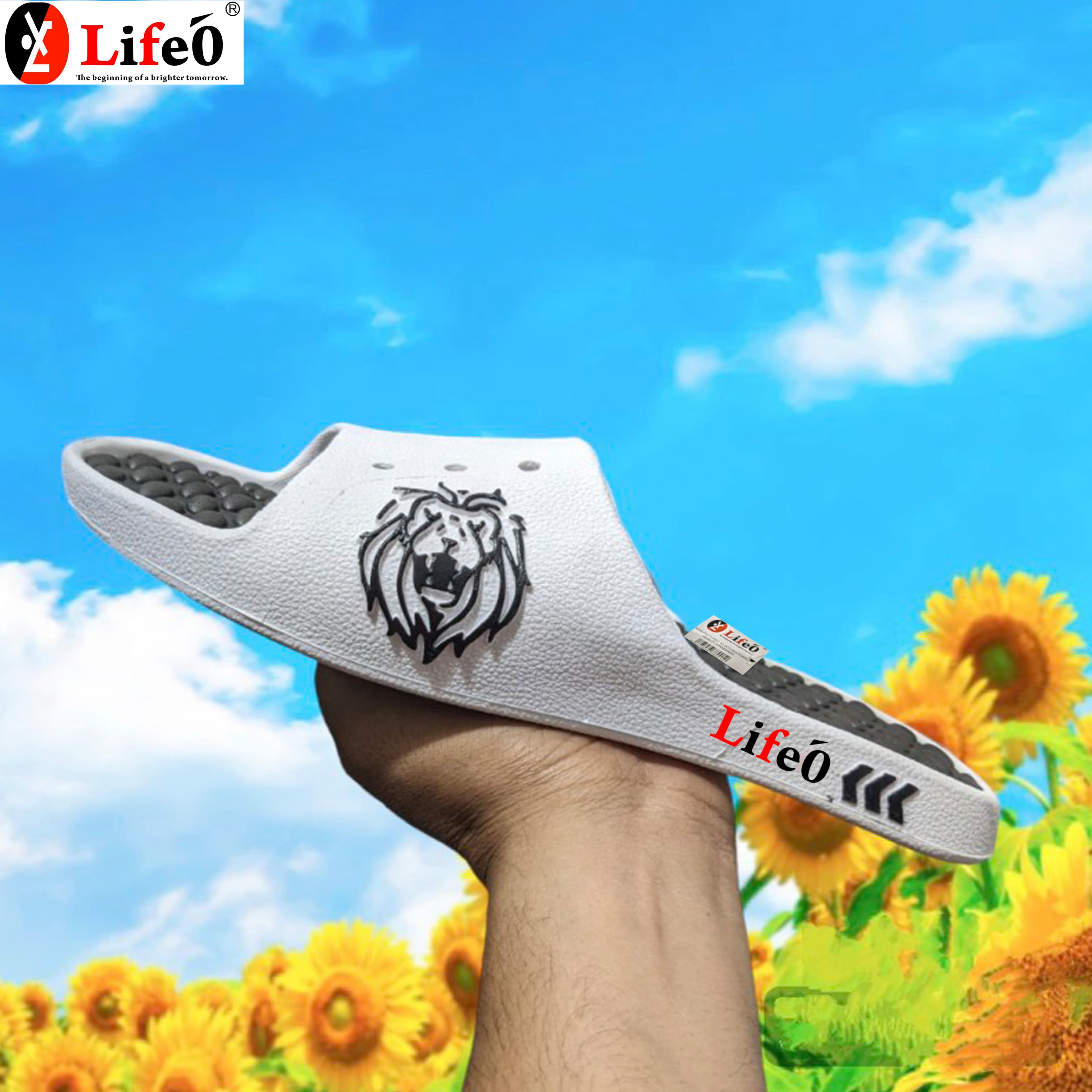 Men’s Tiger Graphic Open-Toe Slip-On Slippers with Textured Footbed thumbnail 2