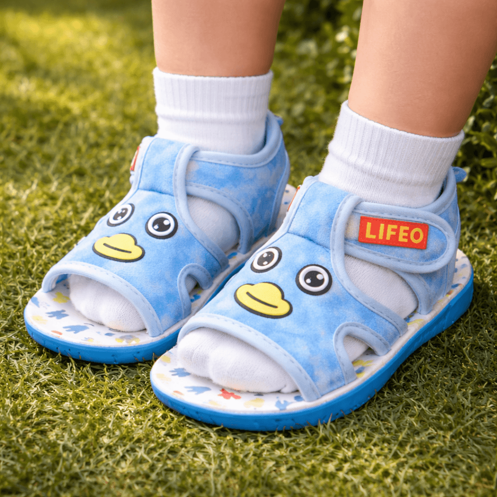Baby Cartoon Duck Applique Open-Toe Hook-and-Loop Sandals thumbnail 9