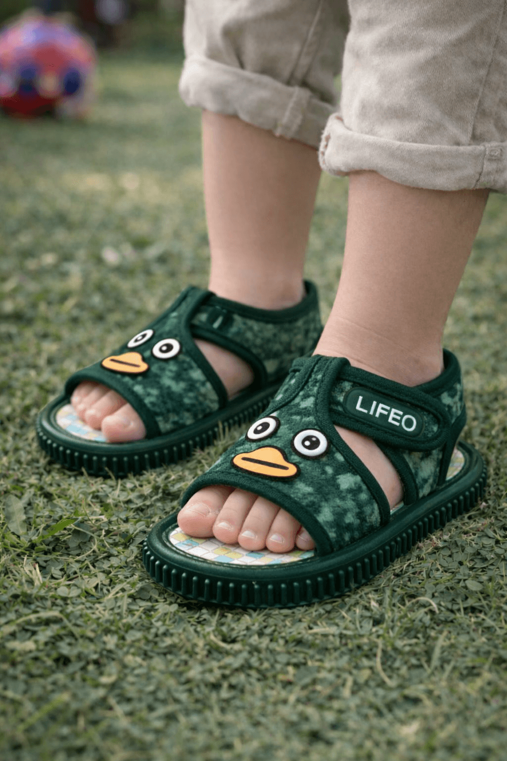 Toddler Cartoon Duck Open-Toe Sandals with Hook-and-Loop Ankle Strap thumbnail 1