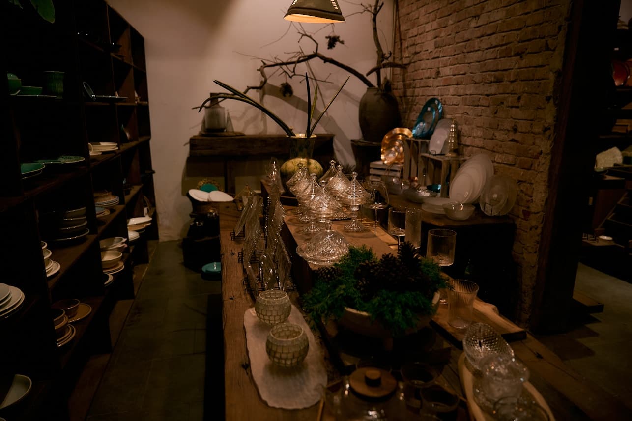 table-and-display-decor